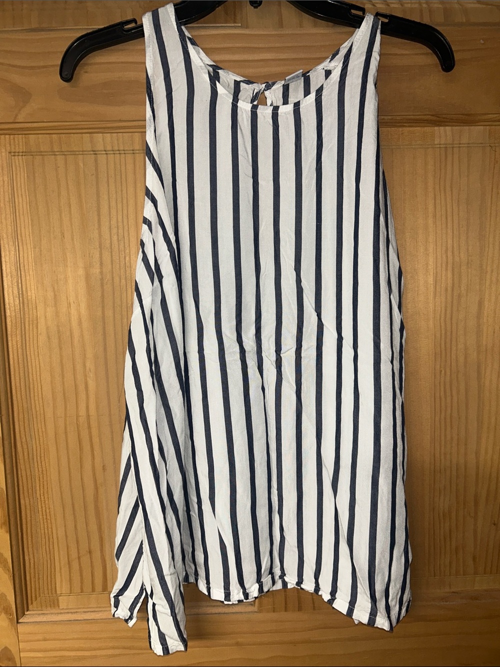 Old Navy White and Navy Blue Vertical Stripe Tank Top